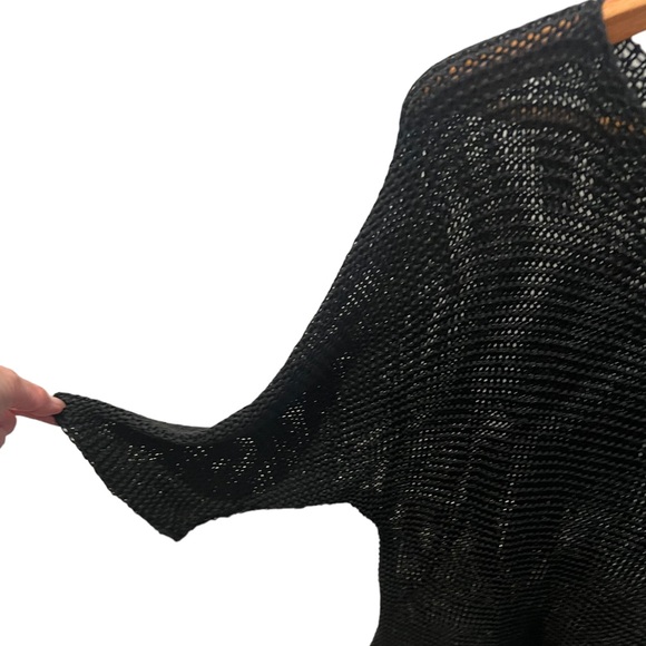 Ema and Carla Sheer Crocheted Top - Picture 2 of 4